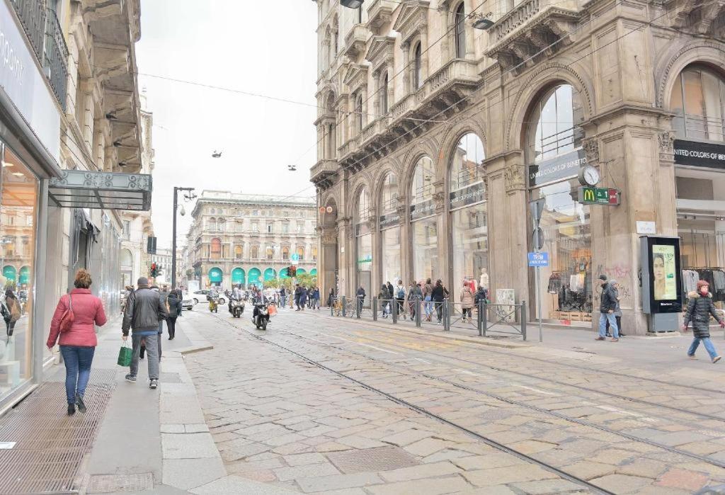 Apartamento Bilocale In Piazza Duomo 4Pax Milán Exterior foto